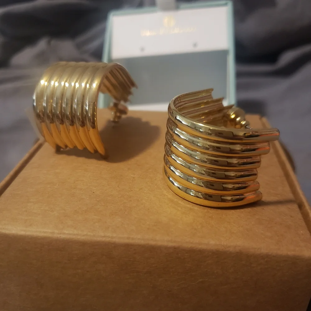 House of Harlow 1960 Gold Geometric Earrings - Picture 3 of 4